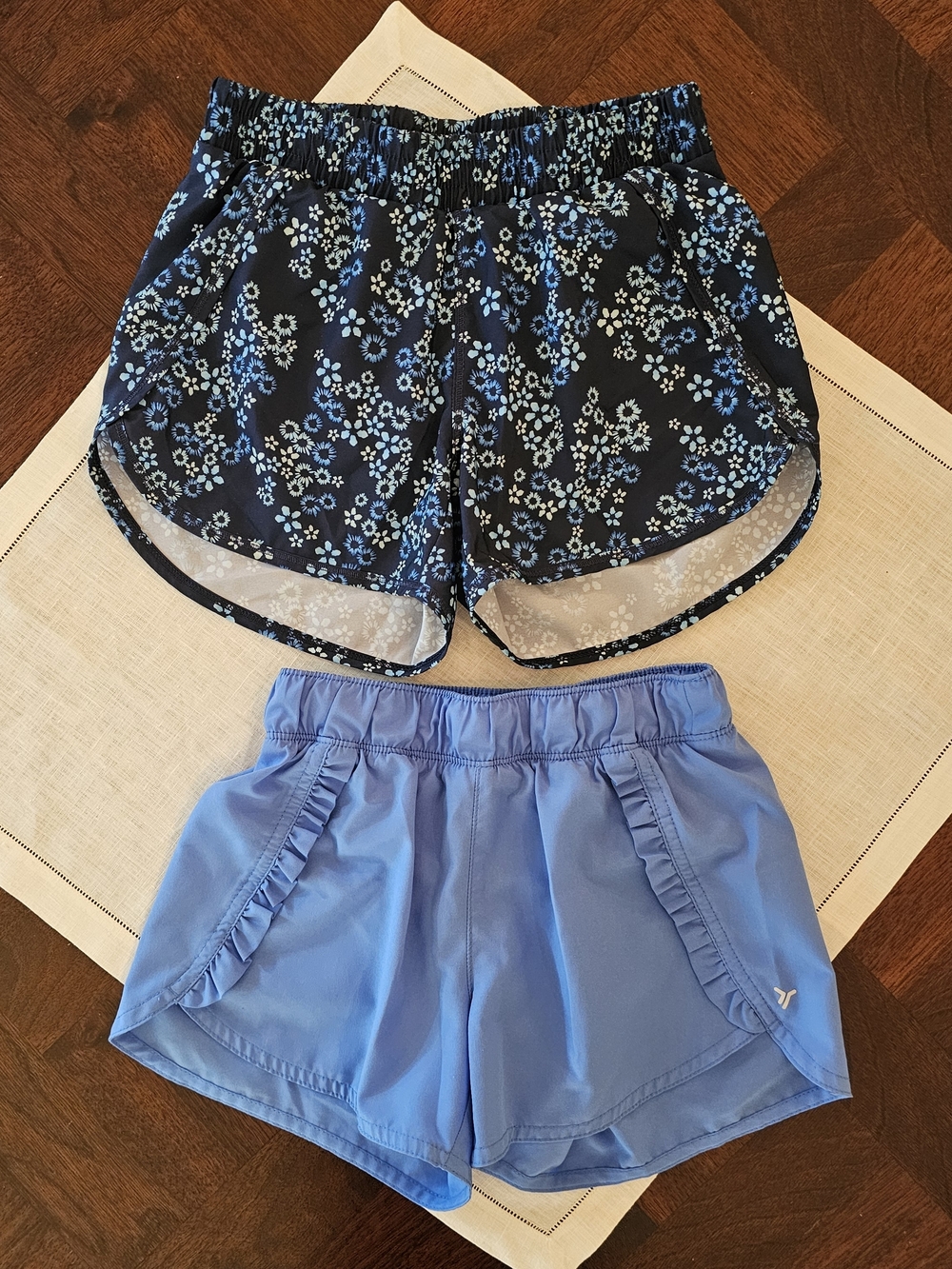 All In Motion/Old Navy Girls Active Run Shorts Ruffle Trim Flower Blue M 8 Lot 2